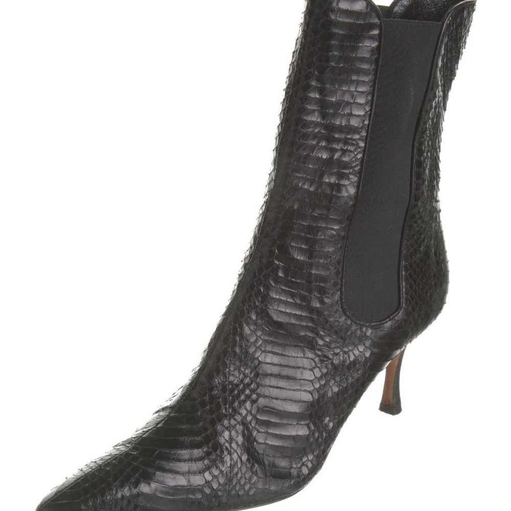 Manolo Blahnik Black Leather Chelsea Boots, 9.5
